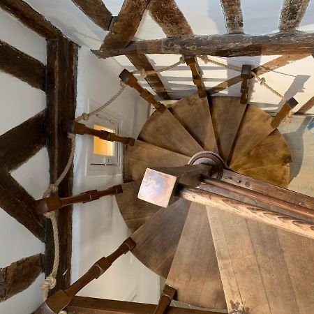 Les 4 Lions Duplex Chic Et Charme Lejlighed Honfleur Eksteriør billede